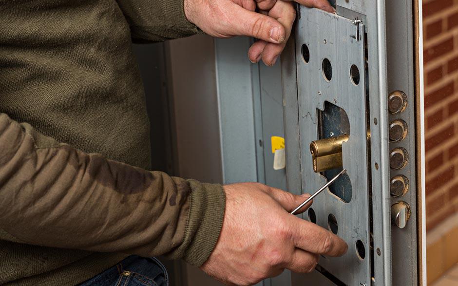 serrure de porte prix Stains